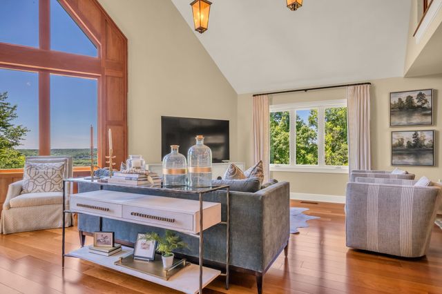 4059 Jimmy Gray Robinson Rd, Williamsport, TN 38487