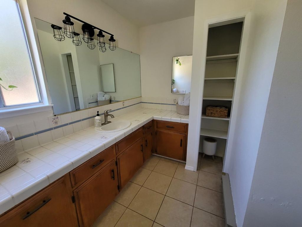 Image 21 of property listing at 50689 Critter Creek Lane, Oakhurst, CA 93644