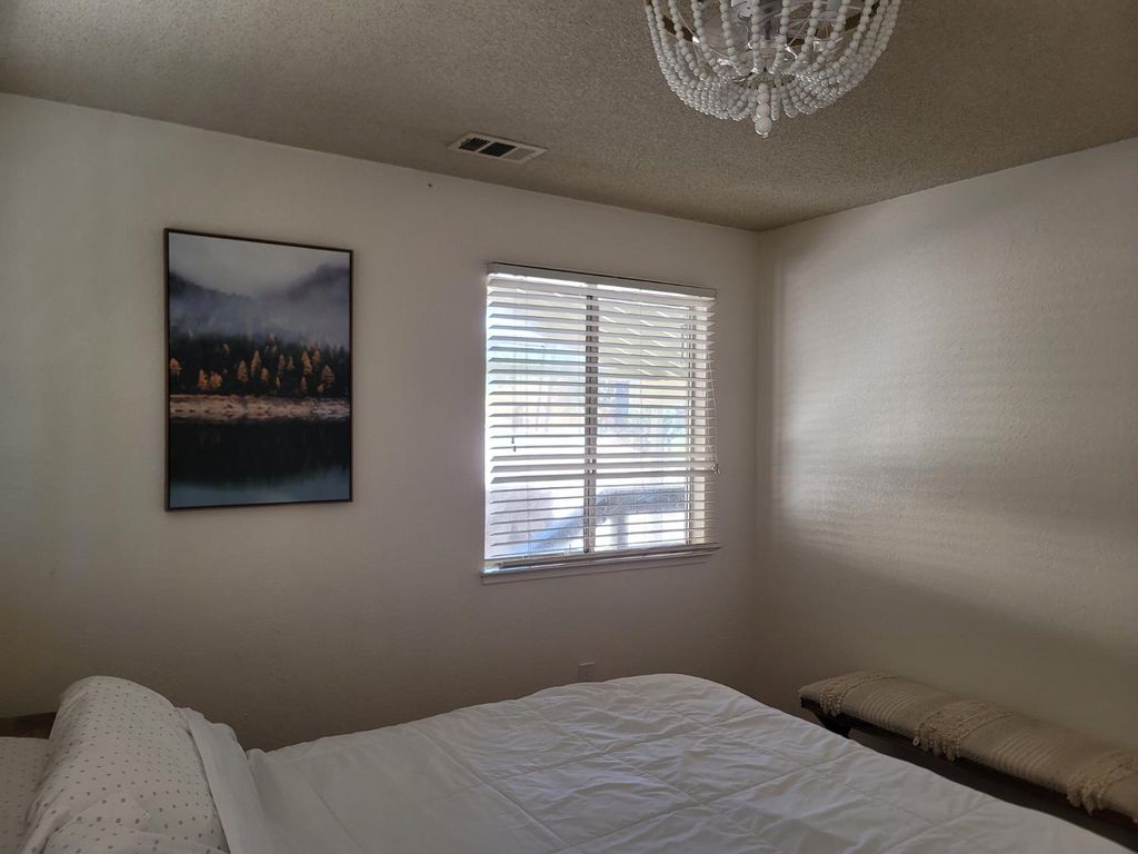 Image 24 of property listing at 50689 Critter Creek Lane, Oakhurst, CA 93644