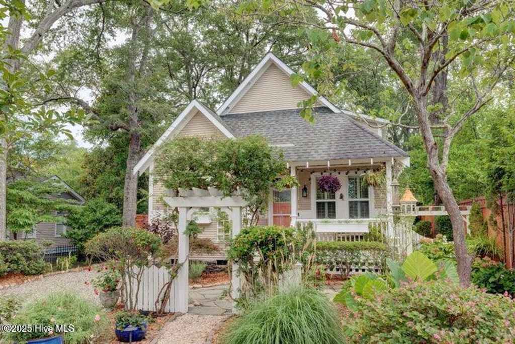 2039 Jefferson Street, Wilmington, NC 28401