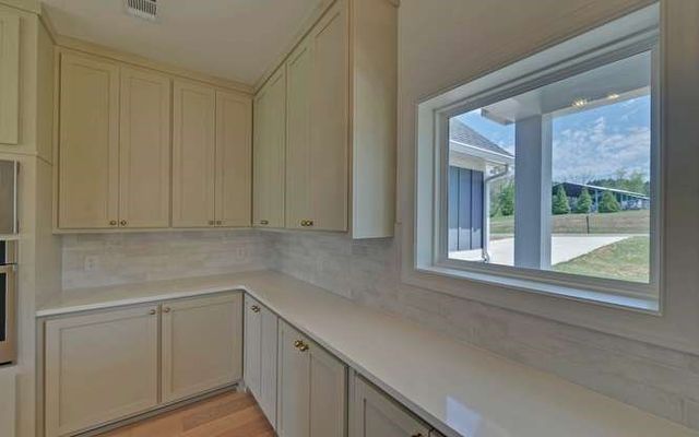 317 Bell Creek Cove Road, Hiawassee, GA 30546