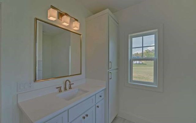 317 Bell Creek Cove Road, Hiawassee, GA 30546