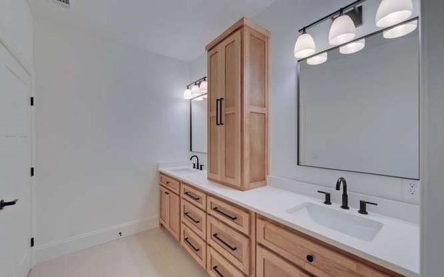 317 Bell Creek Cove Road, Hiawassee, GA 30546