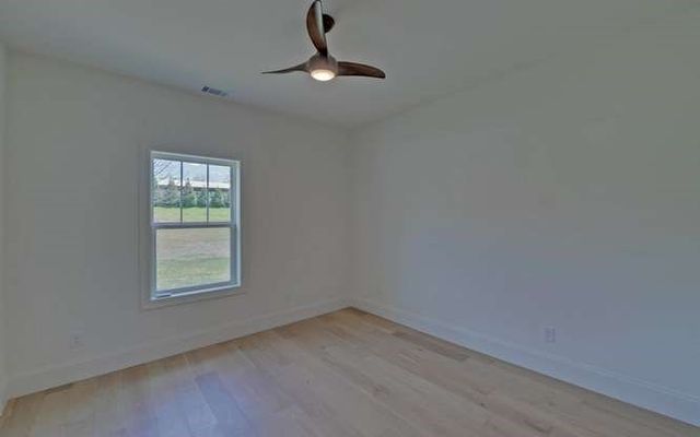 317 Bell Creek Cove Road, Hiawassee, GA 30546