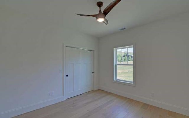 317 Bell Creek Cove Road, Hiawassee, GA 30546
