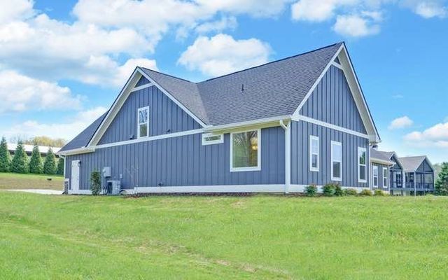 317 Bell Creek Cove Road, Hiawassee, GA 30546