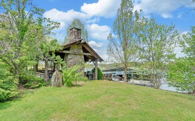 317 Bell Creek Cove Road, Hiawassee, GA 30546