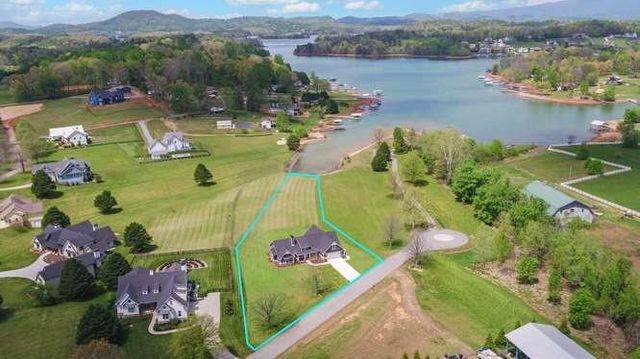 317 Bell Creek Cove Road, Hiawassee, GA 30546