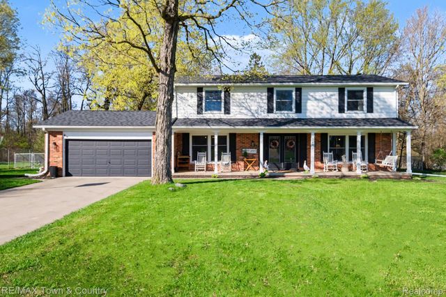 3423 Longview Drive, Flushing Charter Township, MI 48433