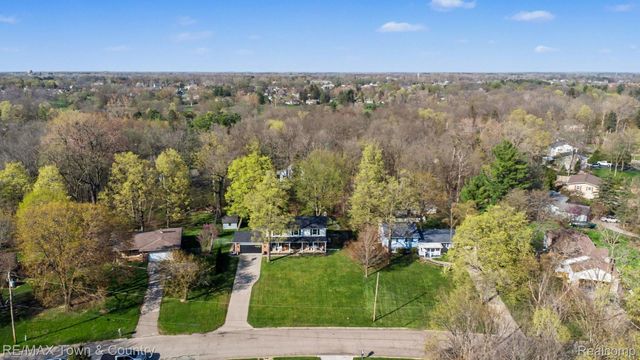 3423 Longview Drive, Flushing Charter Township, MI 48433