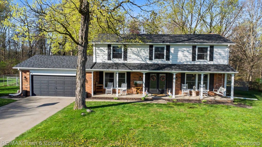 3423 Longview Drive, Flushing Charter Township, MI 48433