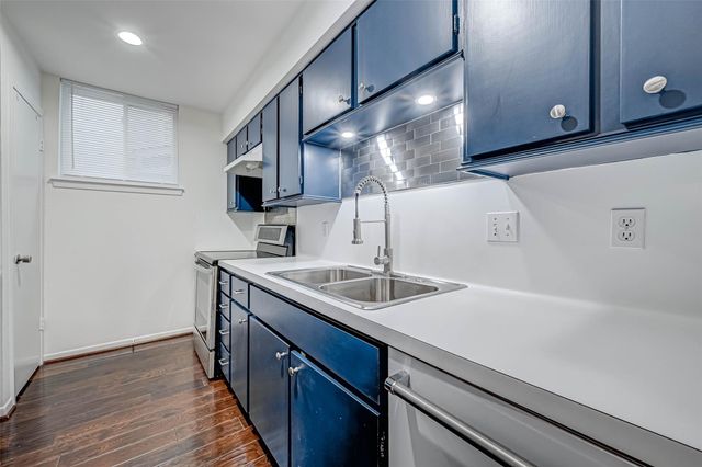 1502 Prairie Grove Drive, Houston, TX 77077
