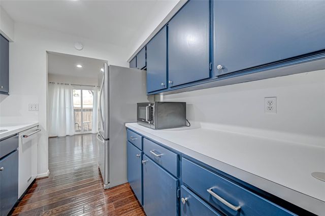 1502 Prairie Grove Drive, Houston, TX 77077