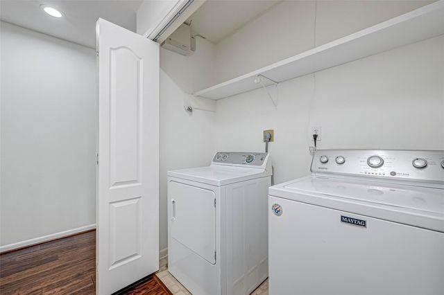 1502 Prairie Grove Drive, Houston, TX 77077