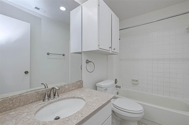 1502 Prairie Grove Drive, Houston, TX 77077