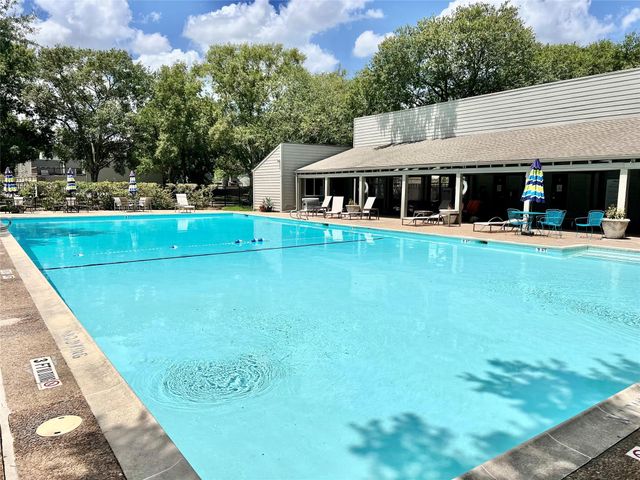 1502 Prairie Grove Drive, Houston, TX 77077