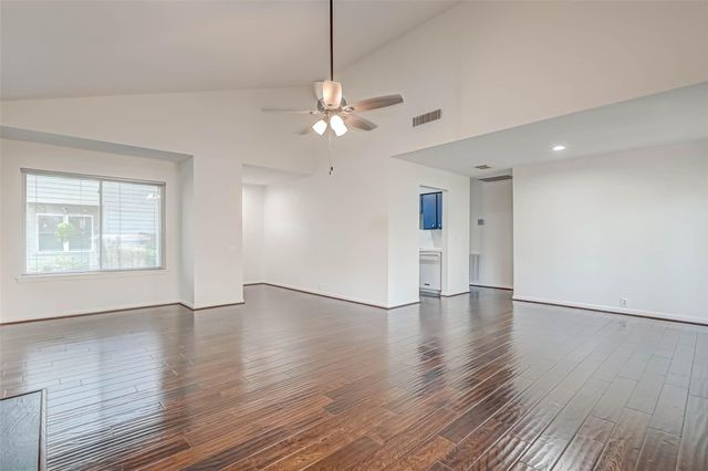 1502 Prairie Grove Drive, Houston, TX 77077