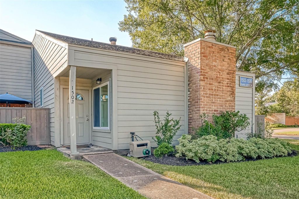 1502 Prairie Grove Drive, Houston, TX 77077