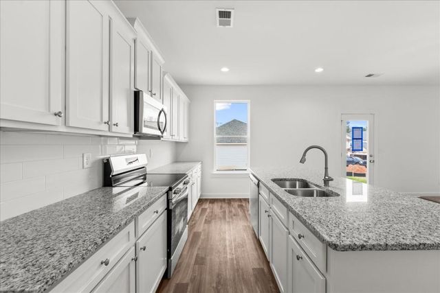 528 Lillian Way, Statham, GA 30666