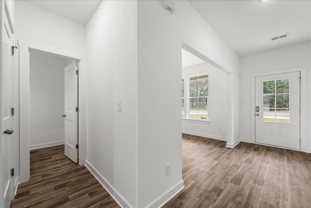 528 Lillian Way, Statham, GA 30666