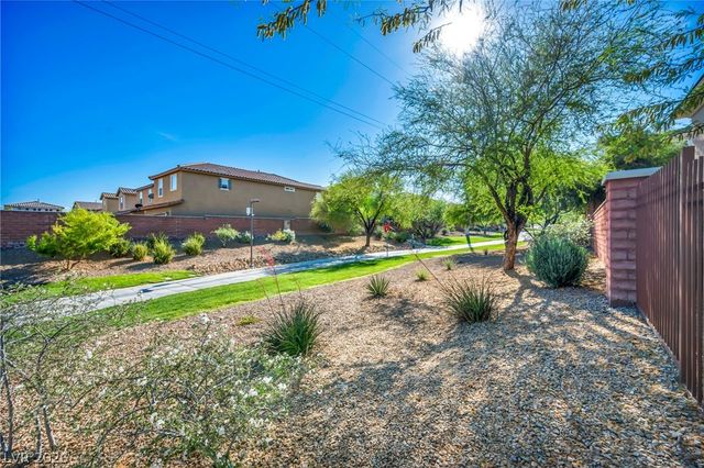 9893 Santa Ponsa Court, Las Vegas, NV 89178