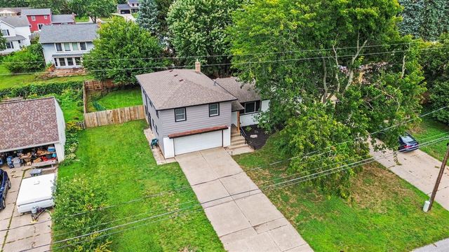 1455 Pickett Street, Kentwood, MI 49508