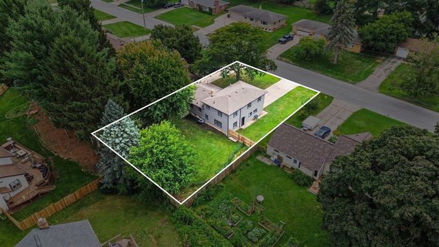 1455 Pickett Street, Kentwood, MI 49508