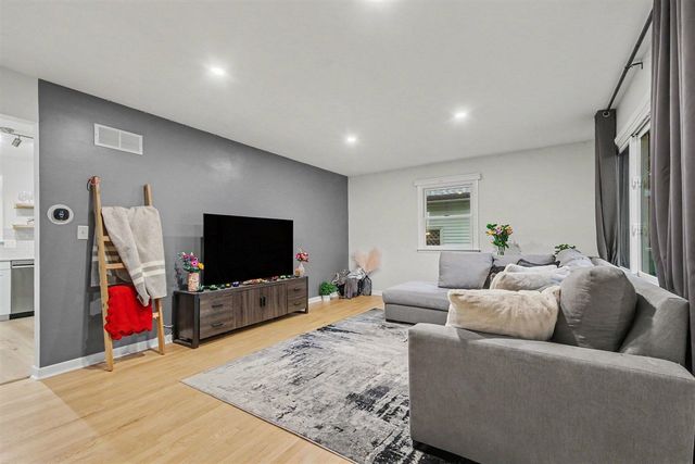1455 Pickett Street, Kentwood, MI 49508
