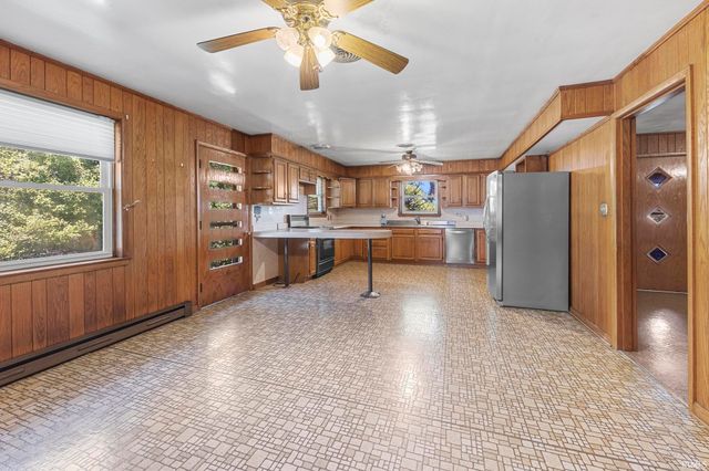 1026 E Mariah Hill Road, Ferdinand, IN 47532