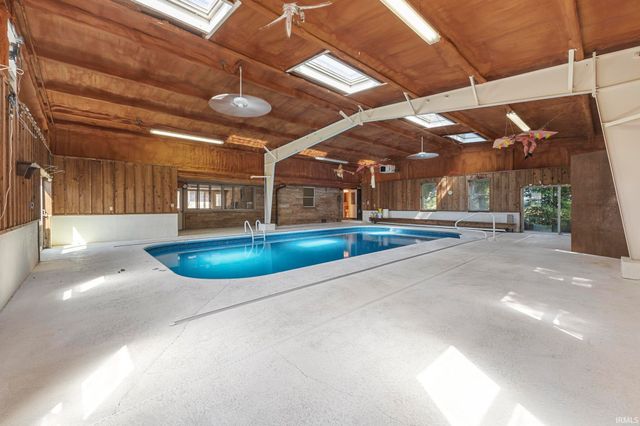 1026 E Mariah Hill Road, Ferdinand, IN 47532