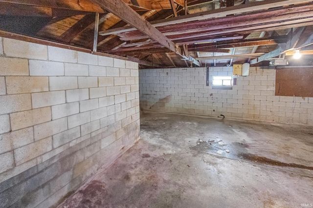 1026 E Mariah Hill Road, Ferdinand, IN 47532