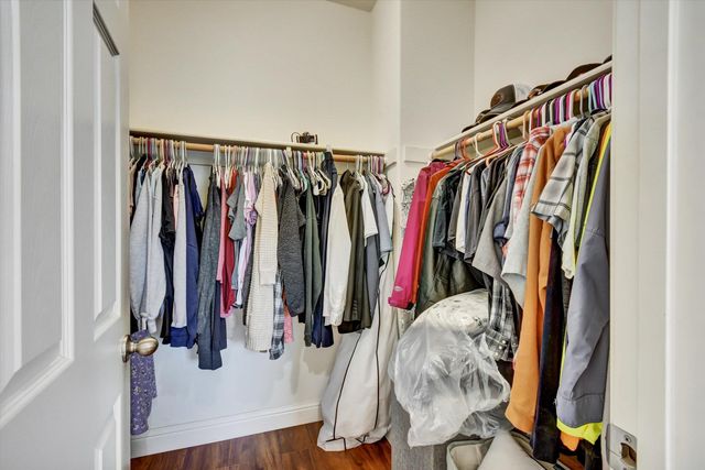 6111 Hyde Park Dr, Gilroy, CA 95020