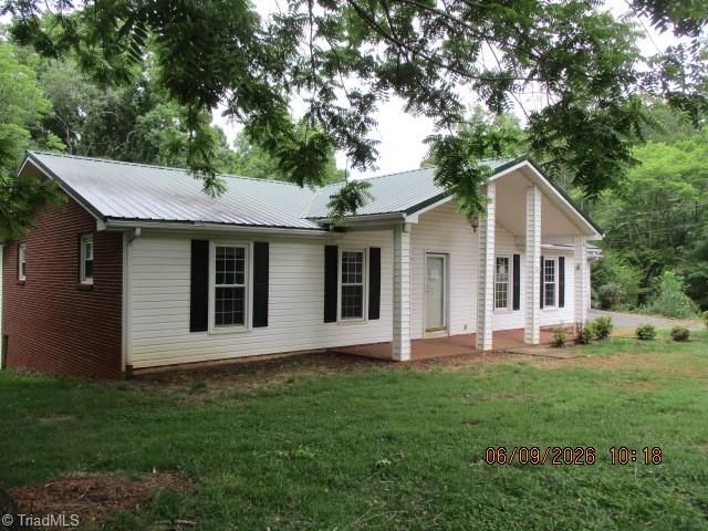 4666 Seward Road, Pfafftown, NC 27040