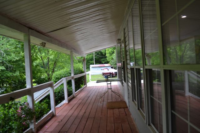 1505 Add Stafford Rd, Hilham, TN 38568