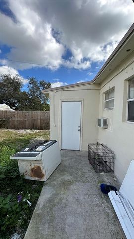 1701 NW 13th St, Fort Lauderdale, FL 33311