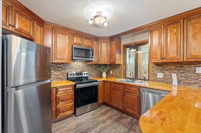 100 South Drive A, Circle Pines, MN 55014