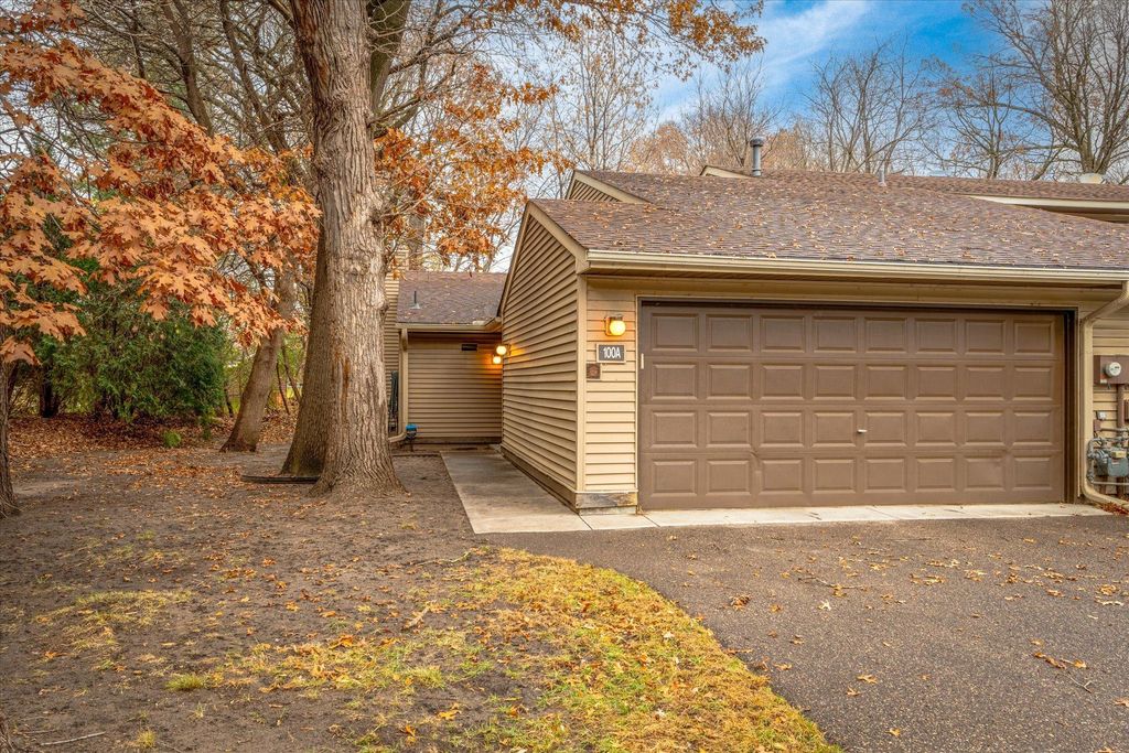100 South Drive A, Circle Pines, MN 55014