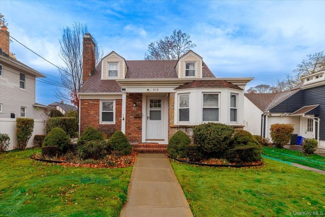 619 Ashland Avenue, Baldwin, NY 11510