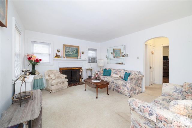 619 Ashland Avenue, Baldwin, NY 11510