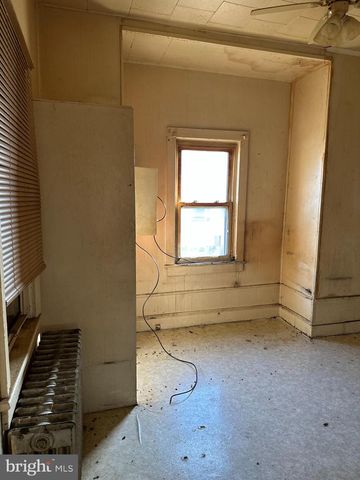 314 W PEACH ST, Vineland, NJ 08360