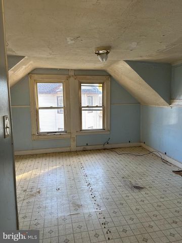 314 W PEACH ST, Vineland, NJ 08360