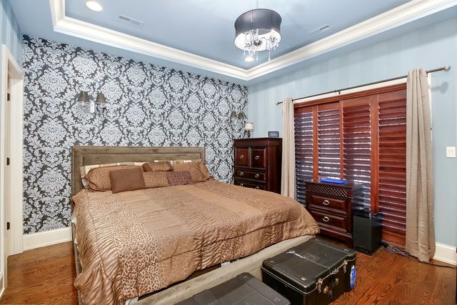 4245 S Langley Avenue 2, Chicago, IL 60653