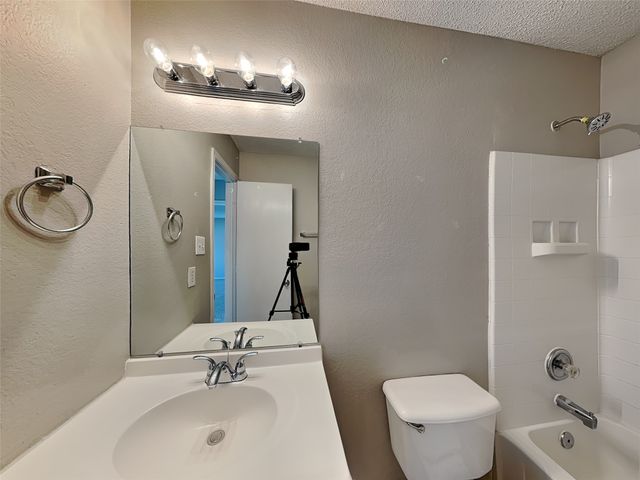 360 Blairwood Drive, Fort Worth, TX 76134