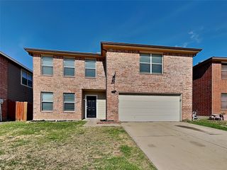 360 Blairwood Drive, Fort Worth, TX 76134