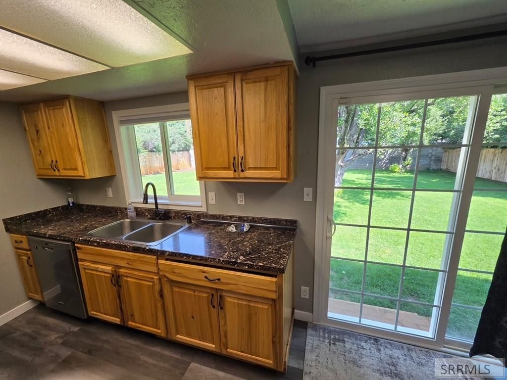 Image 14 of property listing at 1880 Carmel Drive, Idaho Falls, ID 83402