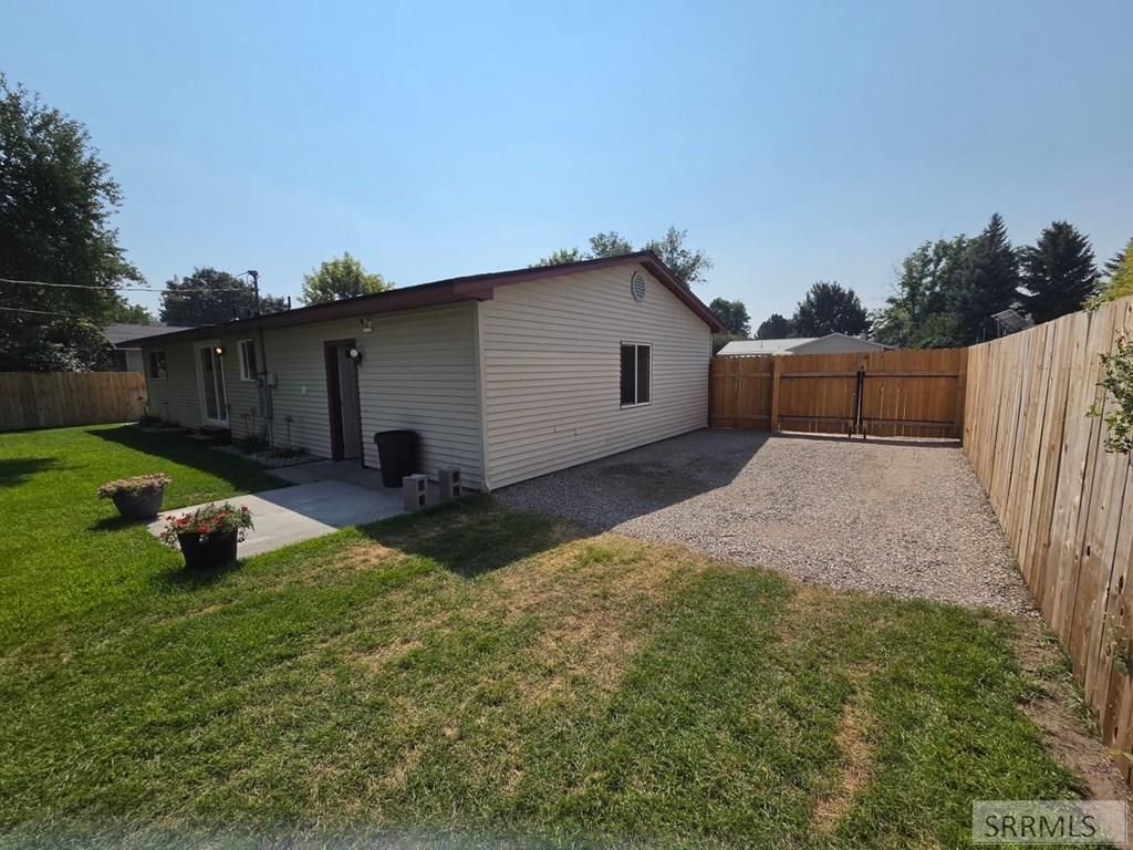 Image 43 of property listing at 1880 Carmel Drive, Idaho Falls, ID 83402