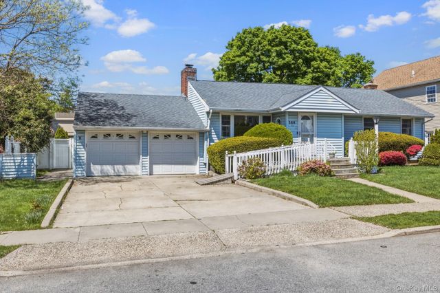 168 Lenox Avenue, Uniondale, NY 11553