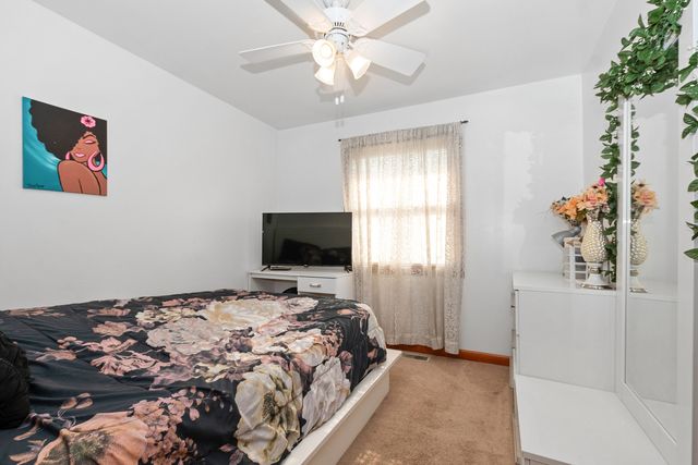 928 E 153rd Street, Phoenix, IL 60426