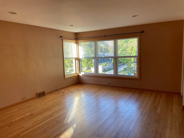 840 DUNLOP Avenue, Forest Park, IL 60130