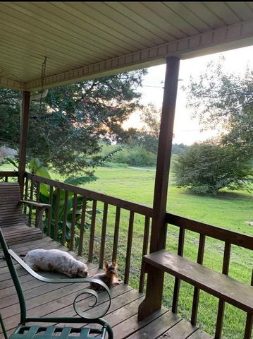 2058 Jefferson Rd, Smithville, TN 37166